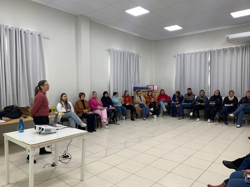 Prefeitura e Sebrae capacitam gestores escolares sobre recursos do PDDE prefeitura-e-sebrae-capacitam-gestores-escolares-sobre-recursos-do-pdde
