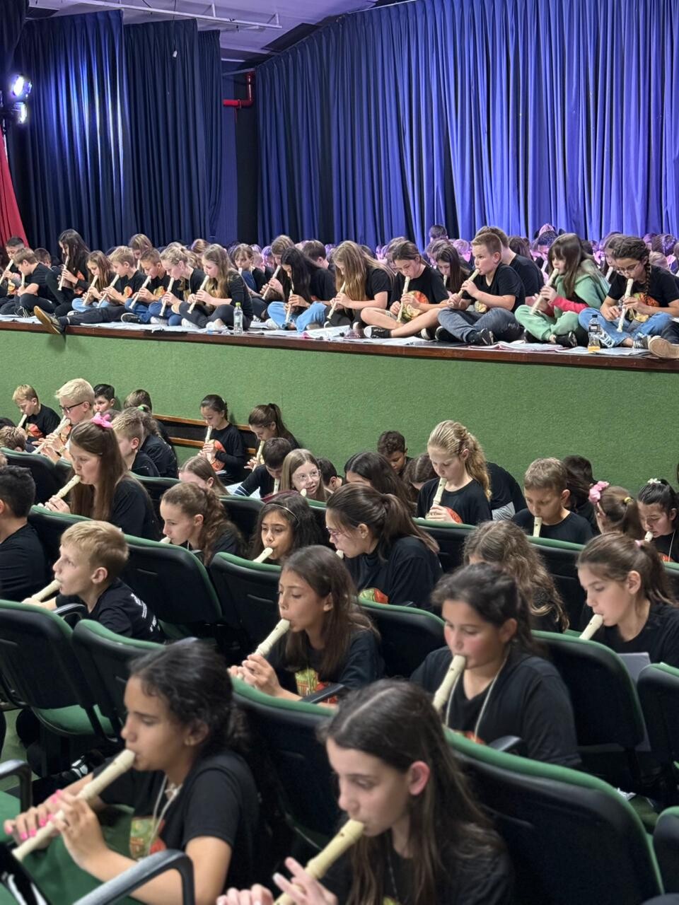 musica-e-aprendizado-em-sintonia-9-festival-de-flauta-doce-reune-mais-de-350-alunos