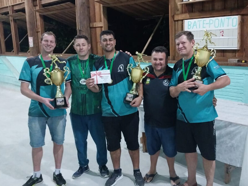 copa-rede-fort-super-opcao-de-bocha-encerra-finais-com-grandes-disputas-no-canha-bate-ponto