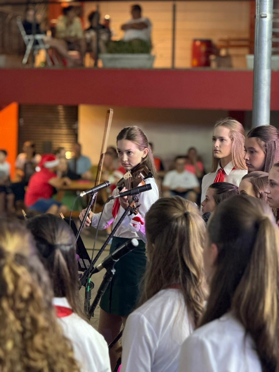 municipio-abre-o-natal-de-sonhos-e-fe-com-noite-de-encanto-e-emocao