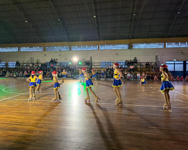 noite-de-brilho-marca-o-show-anual-de-patinacao-artistica