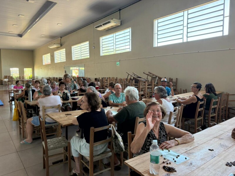bingo-do-viva-vida-anima-a-tarde-no-centro-de-convivencia