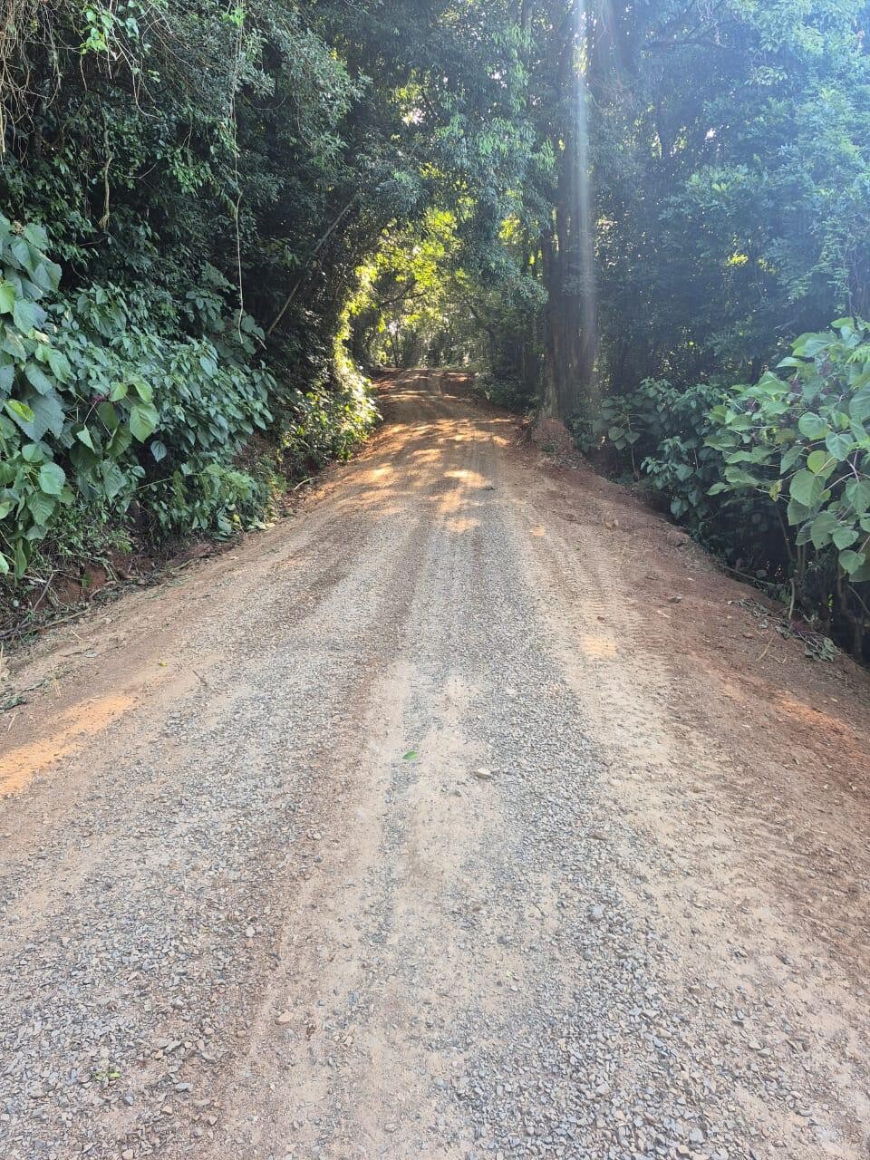 obras-garantem-melhores-condicoes-de-trafego-no-interior