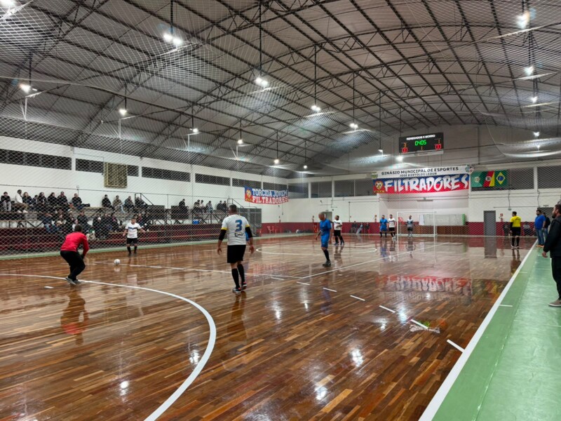 copa-super-ledur-de-futsal-teve-quatro-jogos-na-rodada-de-sexta-feira