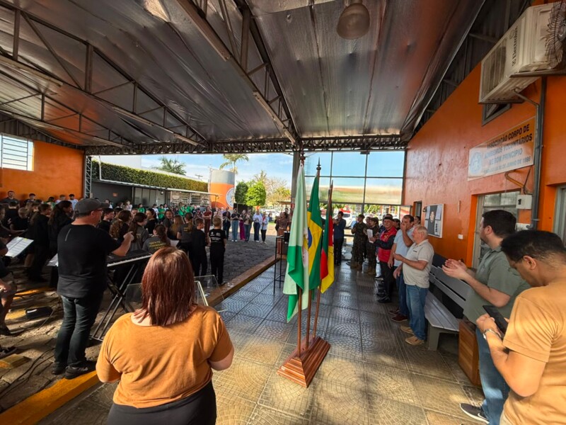 chegada-do-fogo-simbolico-marca-inicio-da-semana-da-patria-em-bom-principio